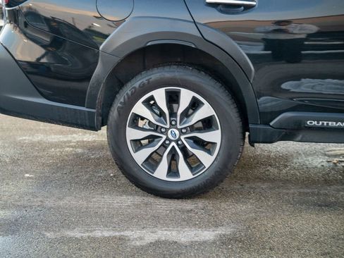 Used 2025 Subaru Outback Touring XT image 9