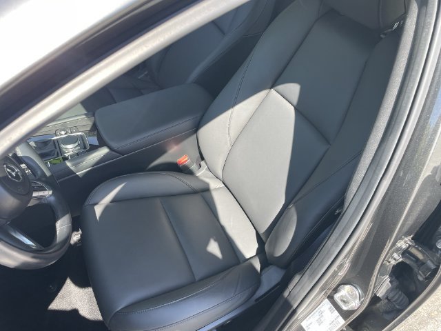 Used 2023 MAZDA MAZDA3 s FWD image 11