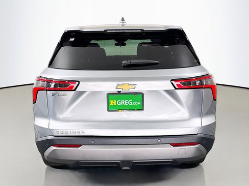 Used 2026 Chevrolet Equinox LT FWD image 8