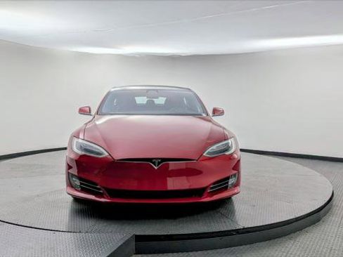 Used 2017 Tesla Model S 90D image 12
