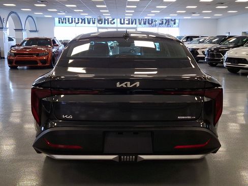 Used 2025 Kia K4 LXS image 5
