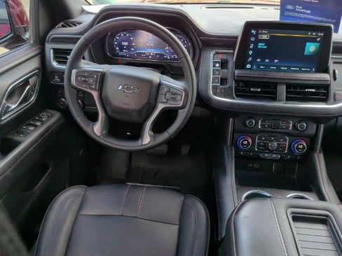 Used 2023 Chevrolet Suburban RST w/ Luxury Package AWD/4WD image 12