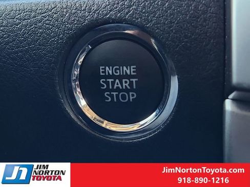 Used 2023 Toyota 4Runner SR5 Premium image 23