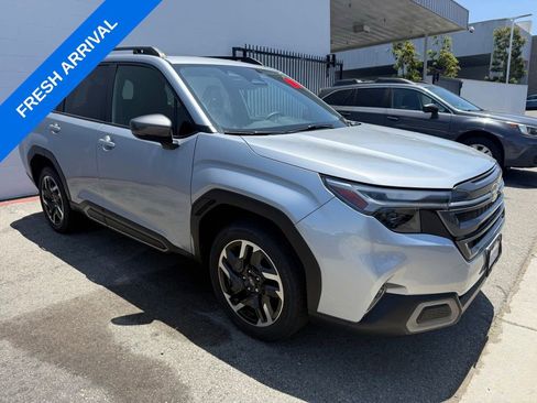 Certified 2025 Subaru Forester Limited AWD/4WD image 2