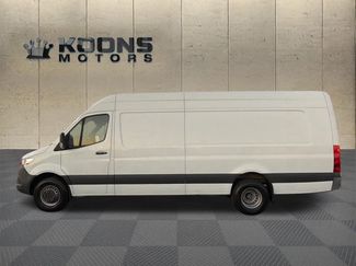 Used 2022 Mercedes-Benz Sprinter 3500 video 4