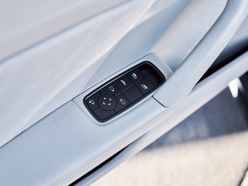 Used 2022 Porsche 911 Turbo S image 26