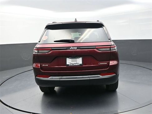 New 2025 Jeep Grand Cherokee Laredo image 6
