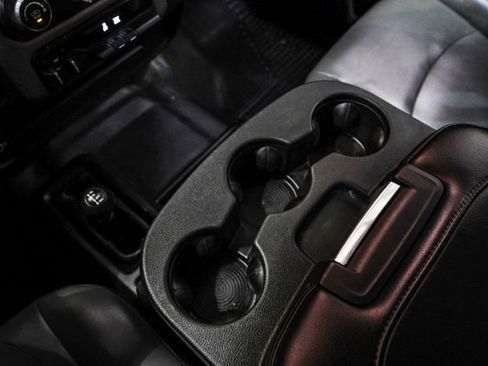 Used 2019 RAM 2500 Tradesman w/ Chrome Appearance Group image 23