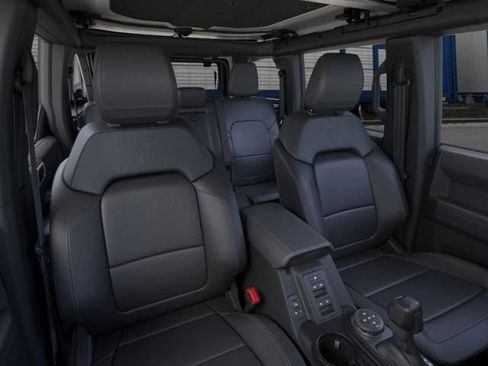 New 2025 Ford Bronco Badlands image 10