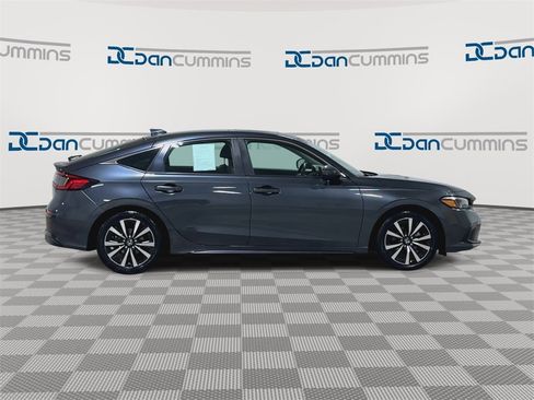 Used 2023 Honda Civic EX-L image 2