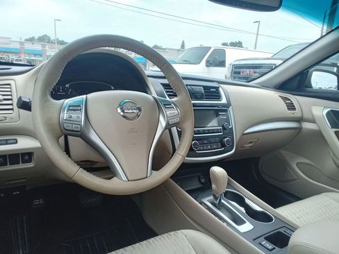Used 2017 Nissan Altima 2.5 SV w/ Convenience Package FWD image 15