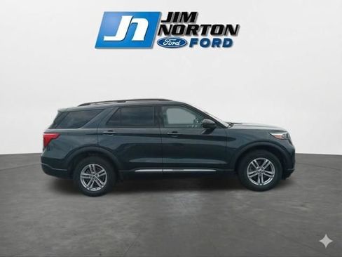 Used 2022 Ford Explorer XLT AWD/4WD image 11