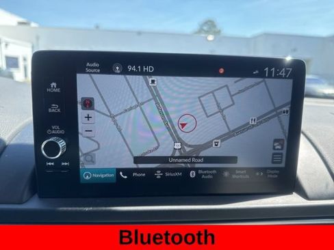 Used 2025 Honda Pilot Touring image 7