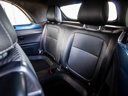 Used 2019 Volkswagen Beetle 2.0T SE image 37