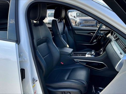 Used 2025 Jaguar F-PACE R-Dynamic S image 10