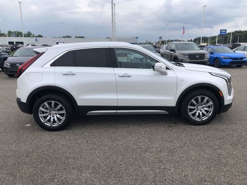 Used 2023 Cadillac XT4 Premium Luxury AWD/4WD image 12