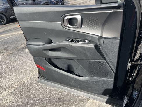 Certified 2025 Kia Sorento S image 15