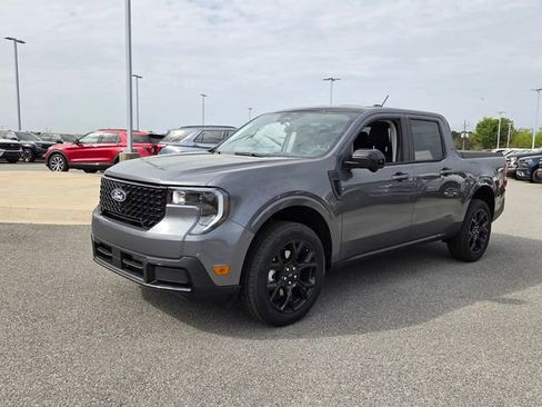New 2026 Ford Maverick Lariat w/ Black Appearance Package AWD/4WD image 36