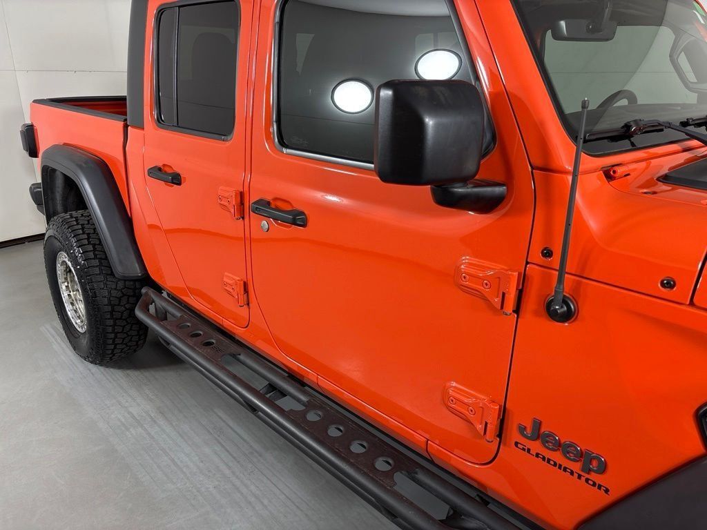 Used 2020 Jeep Gladiator Rubicon AWD/4WD image 13