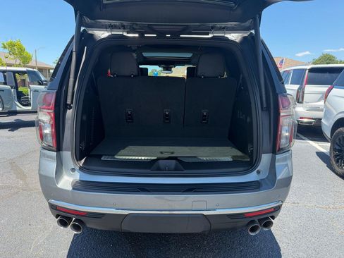Used 2024 Chevrolet Tahoe Premier RWD image 8
