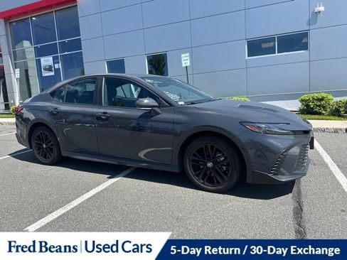 Used 2026 Toyota Camry SE w/ Multimedia Upgrade Package AWD/4WD image 3