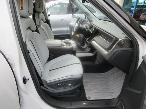 Used 2023 Rivian R1S Launch Edition image 23