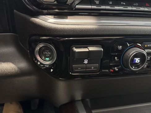 Certified 2024 Chevrolet Silverado 2500 High Country w/ High Country Premium Package image 31