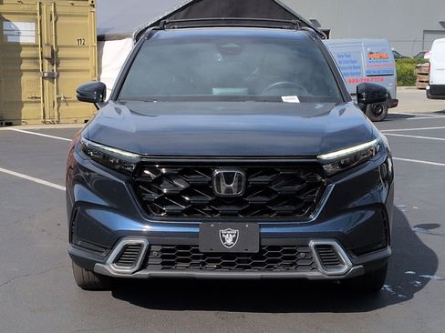 Used 2024 Honda CR-V Sport Touring image 3