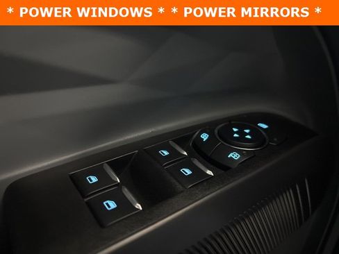 New 2025 Ford Maverick Lariat w/ Black Appearance Package image 25