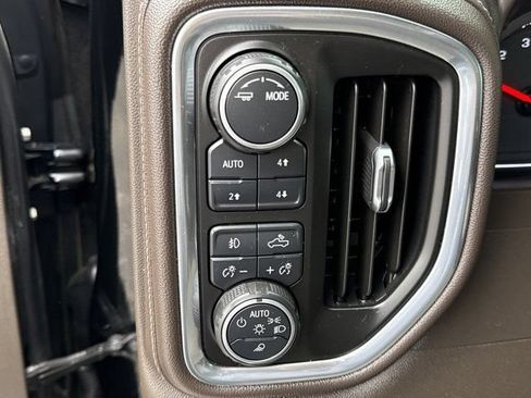 Used 2021 Chevrolet Silverado 1500 LTZ AWD/4WD image 18