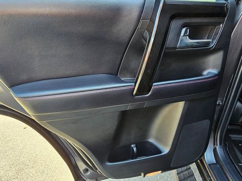 Used 2018 Toyota 4Runner TRD Off-Road Premium image 23