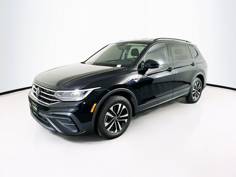 Used 2023 Volkswagen Tiguan S FWD image 3