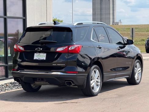 Used 2020 Chevrolet Equinox Premier AWD/4WD image 5