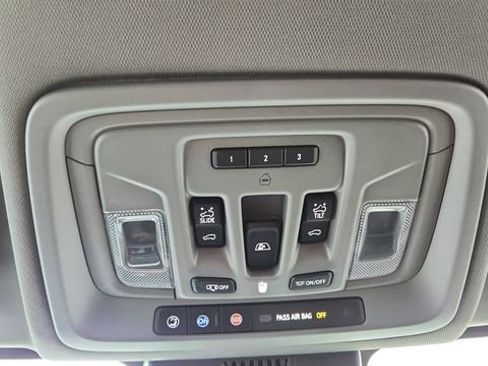 Used 2025 GMC Sierra 3500 Denali w/ Denali Reserve Package image 59