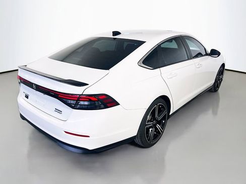 Used 2024 Honda Accord Sport image 8