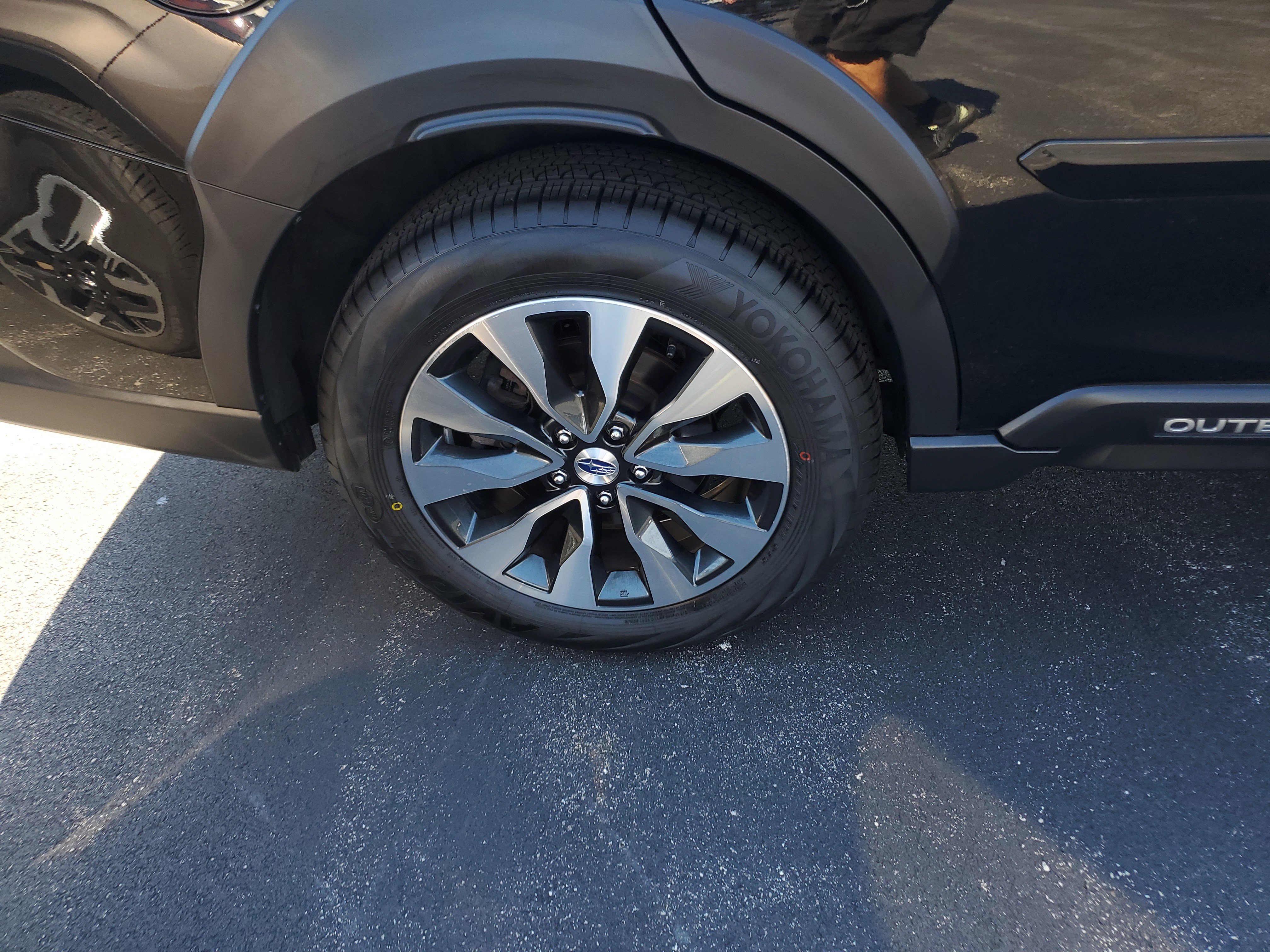 Certified 2023 Subaru Outback Touring XT AWD/4WD image 6
