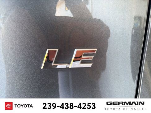 Used 2019 Toyota RAV4 LE FWD image 12