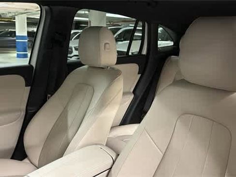 Used 2025 Mercedes-Benz GLA 250 4MATIC image 25