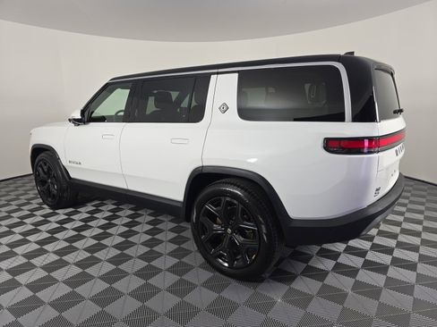 Used 2023 Rivian R1S Adventure AWD/4WD image 3