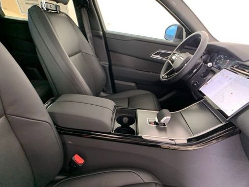 Certified 2025 Land Rover Range Rover Velar Dynamic SE image 37