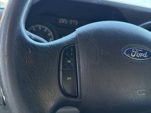Used 2019 Ford E-350 and Econoline 350 Super Duty image 22