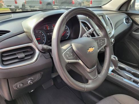Used 2018 Chevrolet Equinox LT FWD image 10