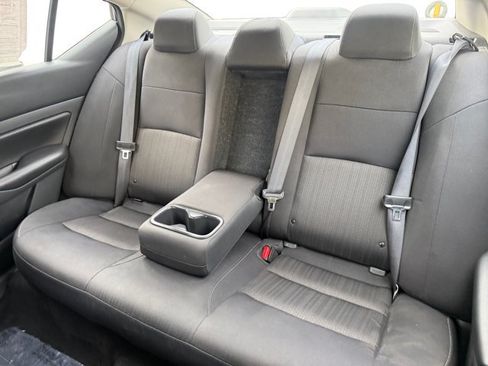 Used 2024 Nissan Altima 2.5 S FWD image 11