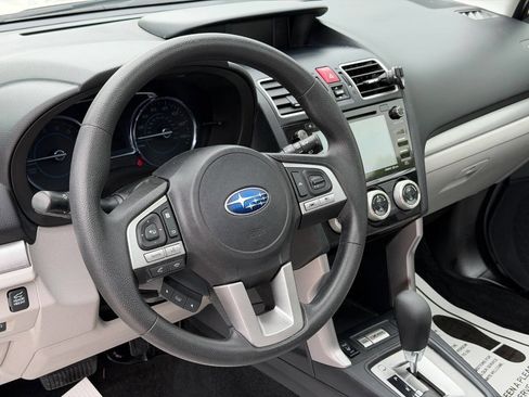 Used 2017 Subaru Forester 2.5i Premium AWD/4WD image 23