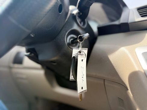 Used 2013 Honda Odyssey LX image 28