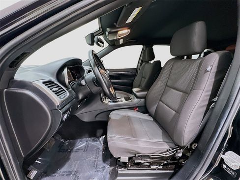 Used 2022 Jeep Grand Cherokee Laredo E image 20