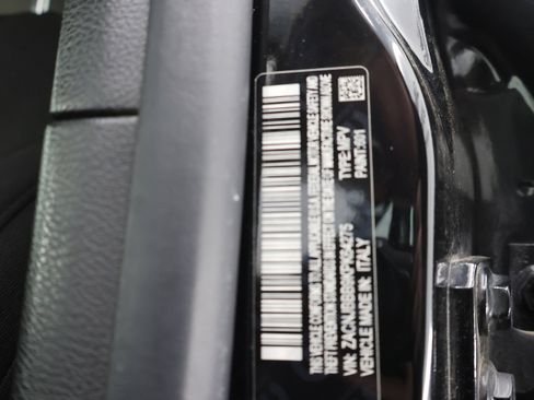 Used 2019 Jeep Renegade Latitude AWD/4WD image 59