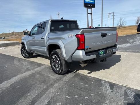 Used 2024 Toyota Tacoma TRD Sport image 5