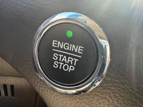 Used 2020 Ford Edge SEL FWD image 40