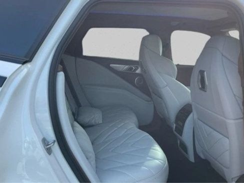 Used 2024 BMW XM AWD/4WD image 15